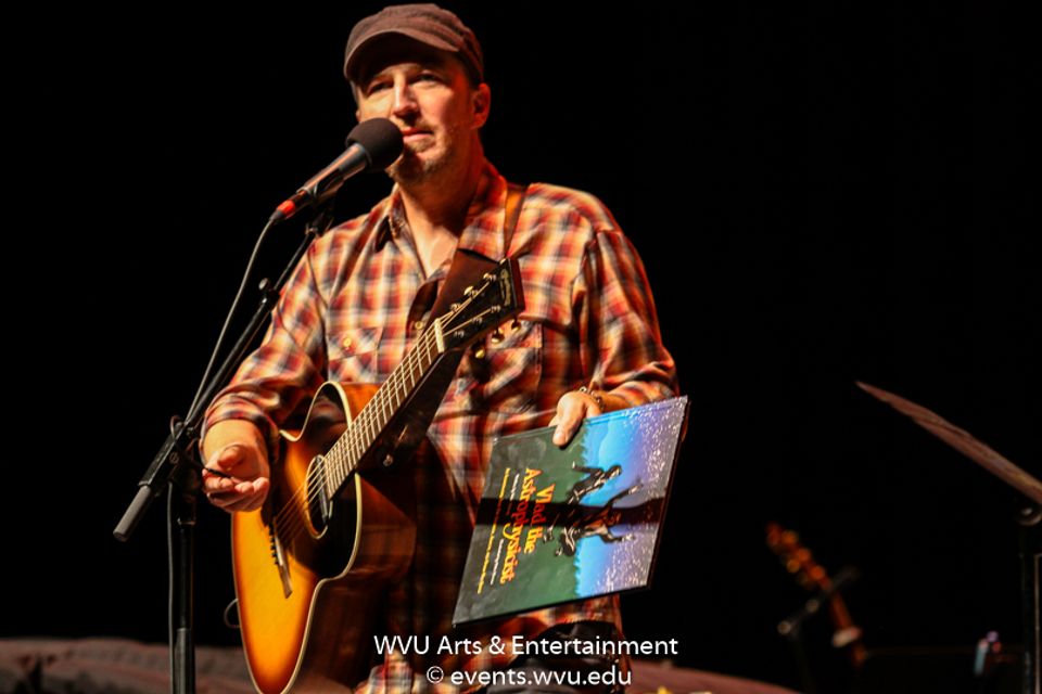 Peter Mulvey performing at the WVU Creative Arts Center. Photo by Logan McMasters.