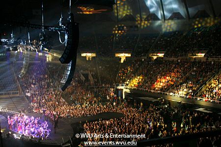 Photo of the packed Coliseum during the Lady A concert in 2011