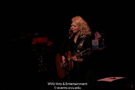 Judy Collins performing at the WVU Creative Arts Center. Photo by Logan McMasters.