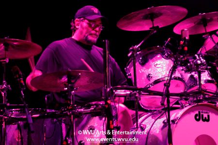 Todd Nance playing drums during the 2010 Widespread Panic concert.