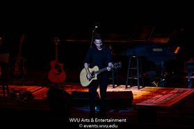 Richard Marx performs at the WVU Creative Arts Center. Photo by Logan McMasters.