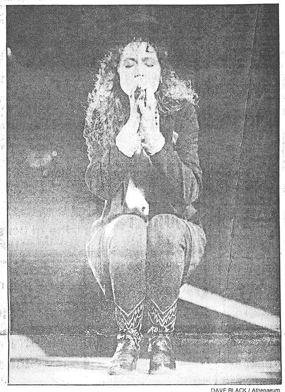 Amy Grant sings at the Coliseum in 1989. Photo by Dave Black for the Daily Athenaeum.