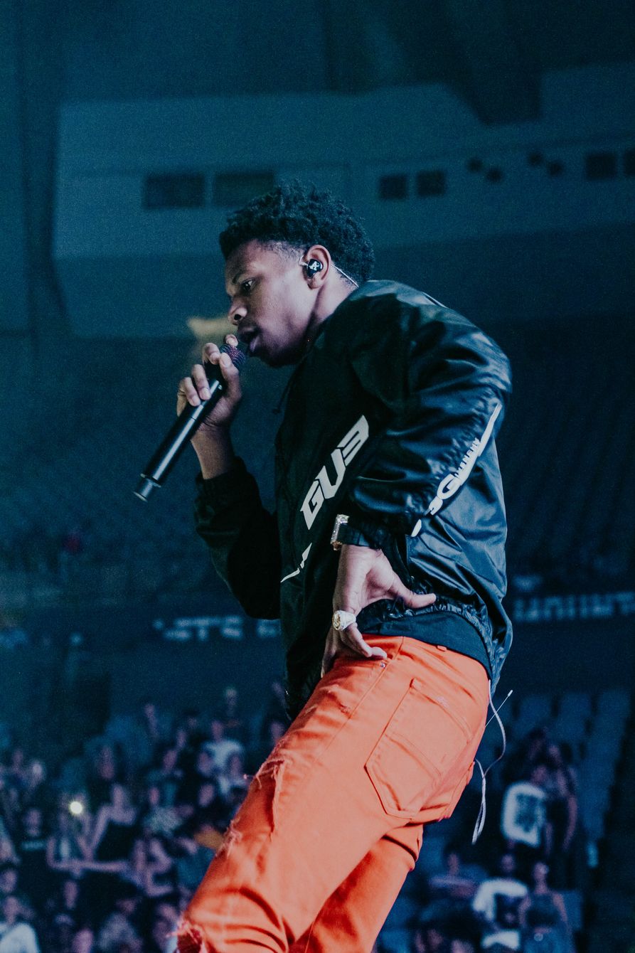 A Boogie Wit Da Hoodie performing at the WVU Coliseum in 2019